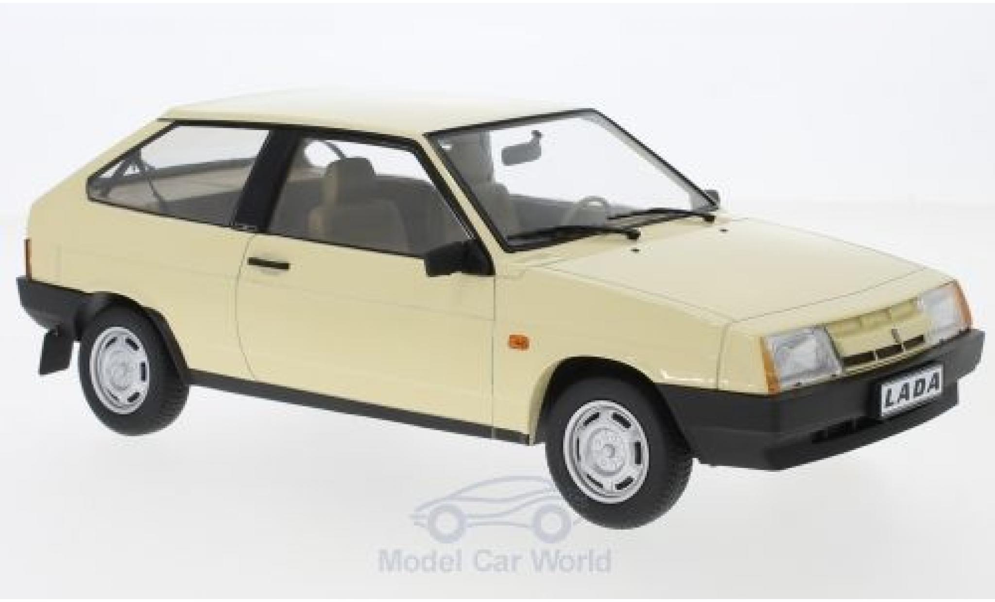 Lada Samara 1/18 KK Scale beige 1984 modellino in miniatura