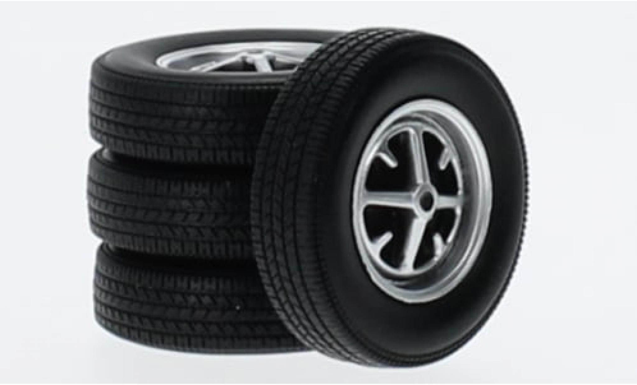 Ford Taunus 1/18 KK Scale Zubehör Reifen- und Felgenset: Set 1 1971 1:18 modellino in miniatura