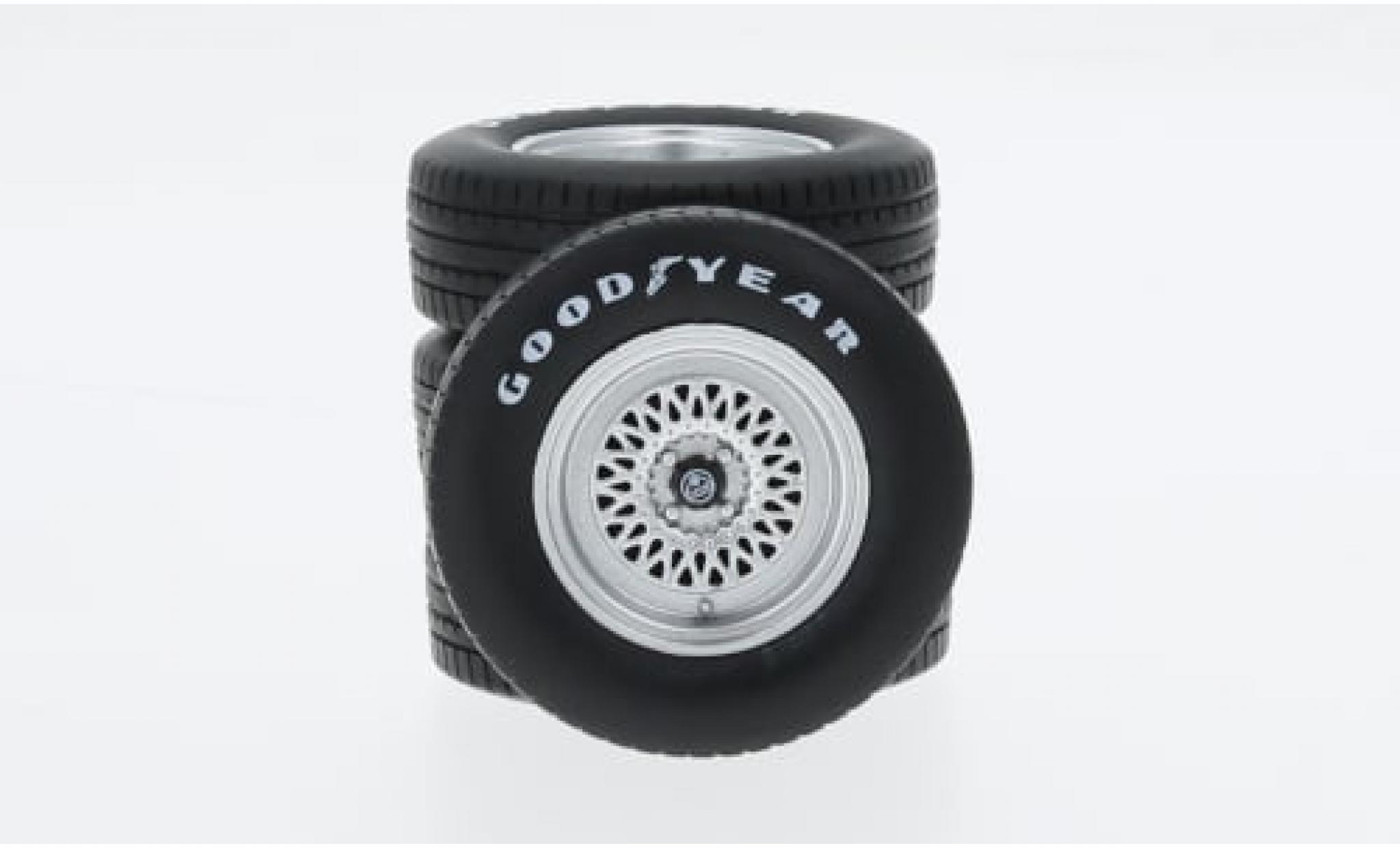 Lotus Esprit 1/18 KK Scale Zubehör Reifen- und Felgenset: 1:18 modellino in miniatura