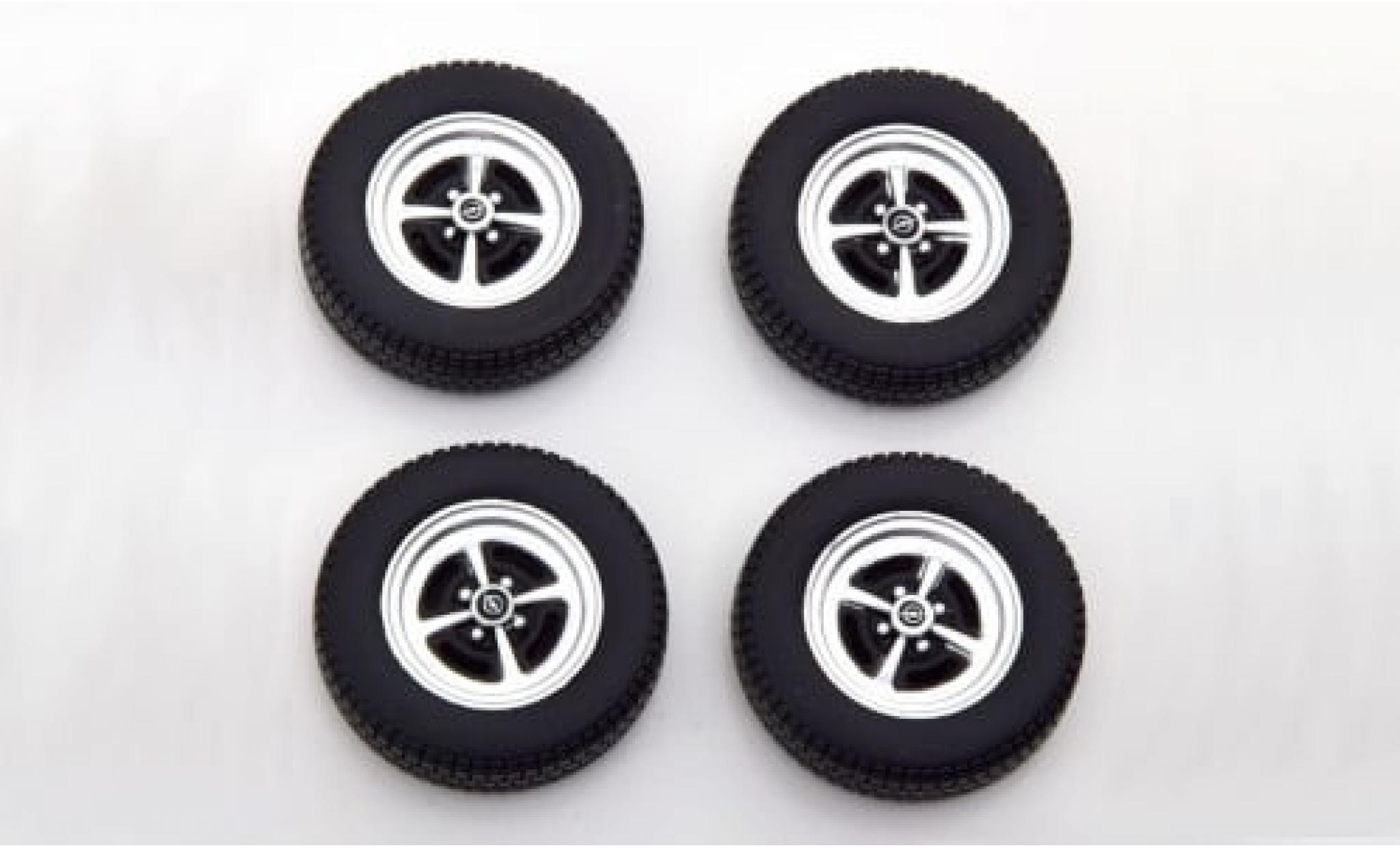 Opel Kadett 1/18 KK Scale Zubehör Reifen- und Felgenset: B silber/schwarz 1:18 modellino in miniatura