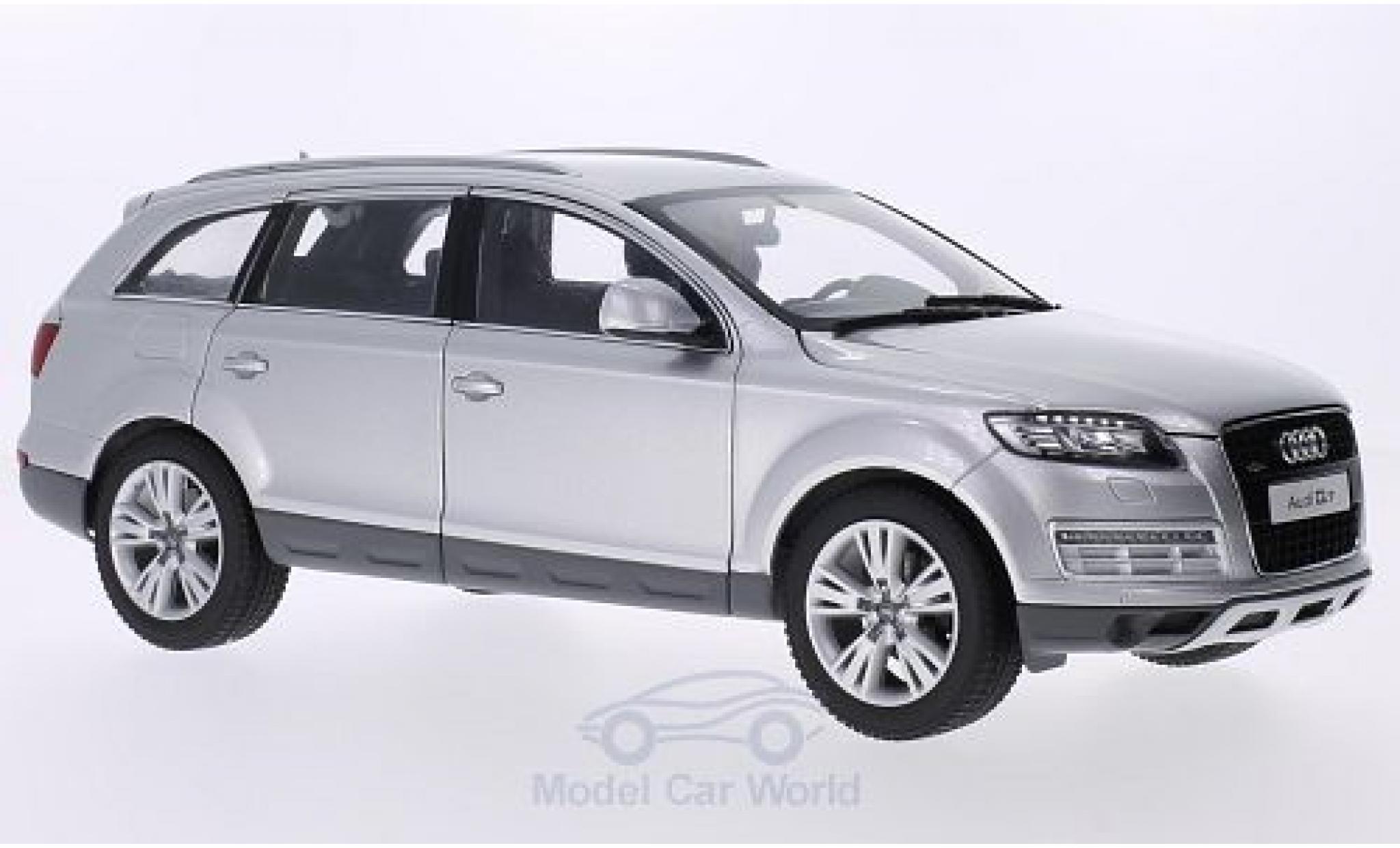 Audi Q7 1/18 Kyosho grigio 2013 modellino in miniatura