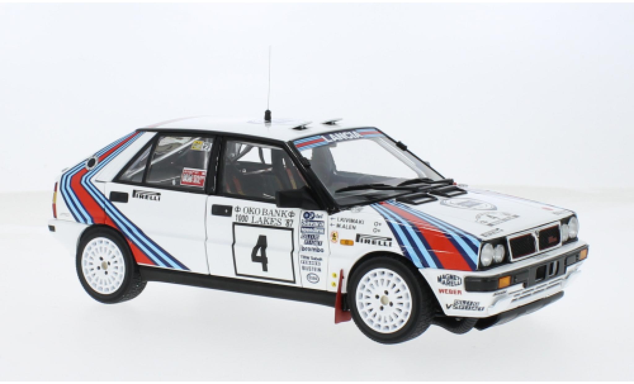 Lancia Delta 1/18 Kyosho HF 4WD No.4 Martini Rallye WM Rallye Finnland 1987 1:18 modellino in miniatura
