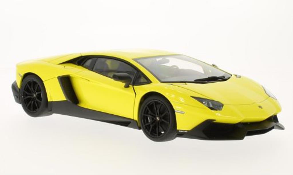 Lamborghini Aventador LP720-4 1/18 Autoart LP720-4 50th Anniversary Edition giallo 2013 modellino in miniatura