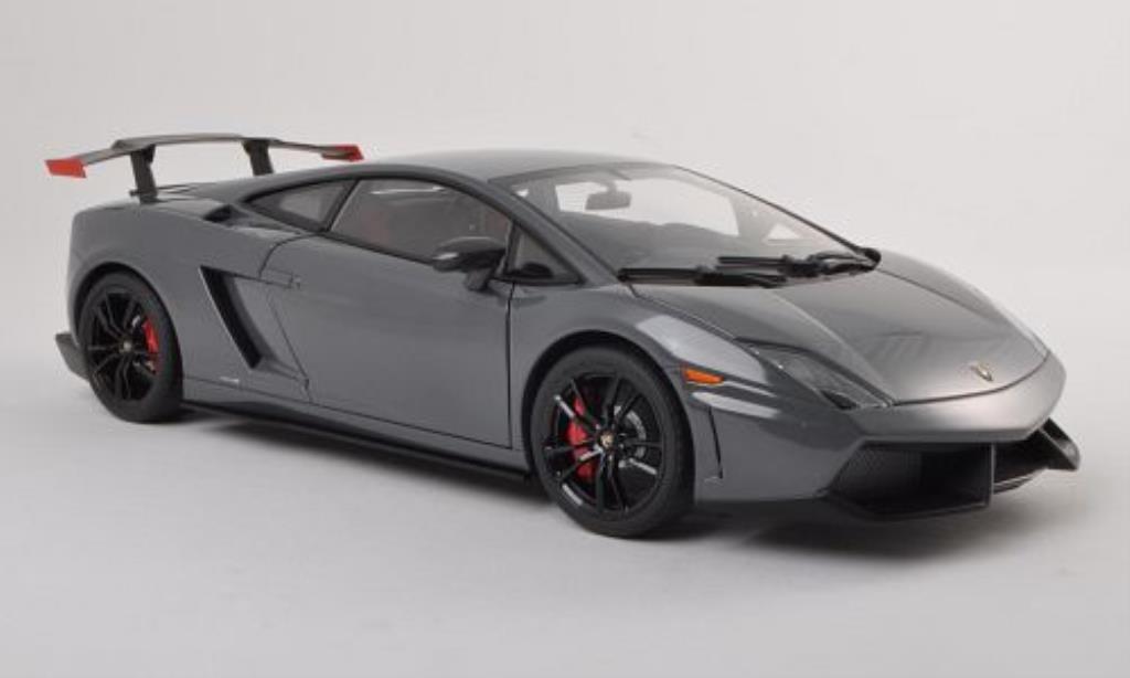 Lamborghini Gallardo 1/18 Autoart LP570 Supertrofeo Stradale grigio/nero 2011 modellino in miniatura