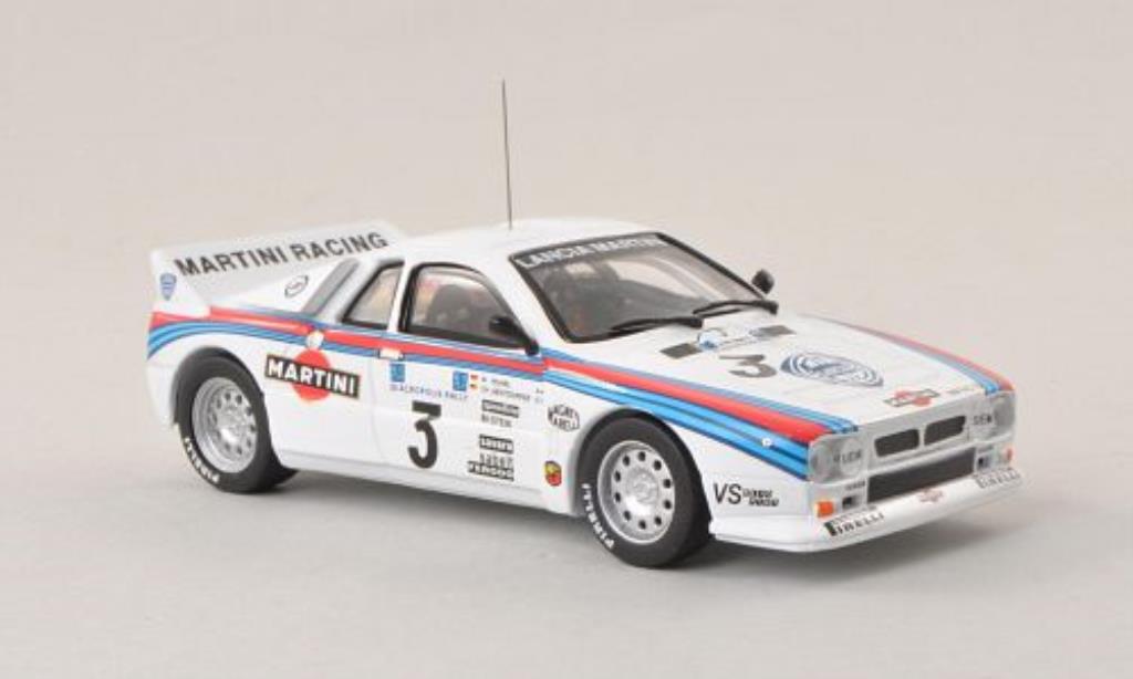 Lancia 37 1/43 IXO No.3 Martini Racing Akropolis Rally Griechenland 1983 /C.Geistdorfer modellino in miniatura