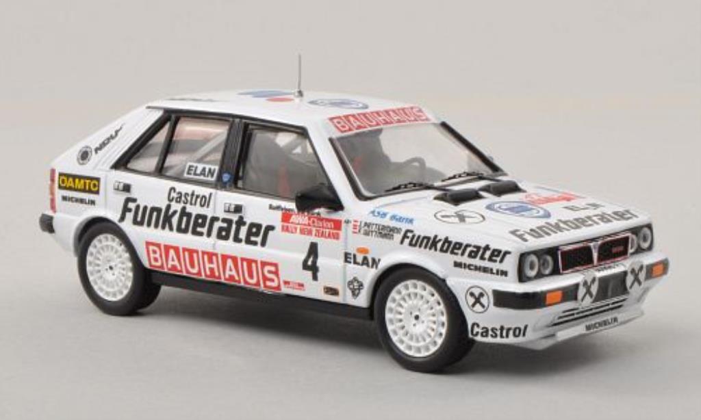 Lancia Delta 1/43 Trofeu HF 4WD No.4 Funkberater Rally Neuseeland 1987 /J.Pattermann modellino in miniatura