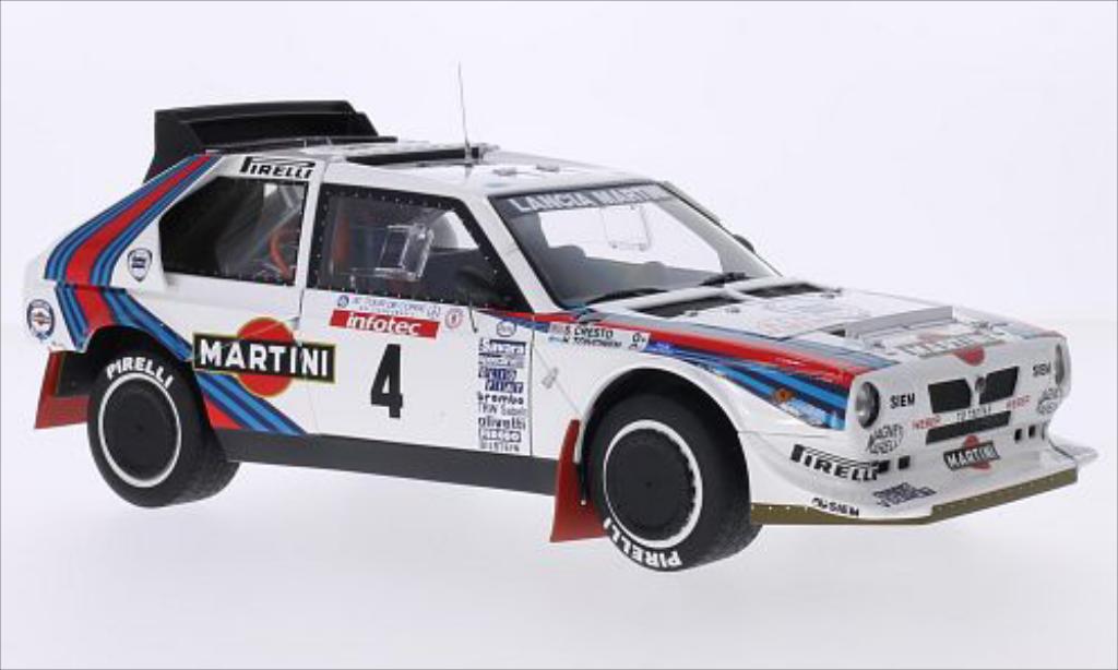 Lancia Delta S4 1/18 Autoart S4 No.4 Martini Martini Tour de Corse 1986 /S.Cresto modellino in miniatura