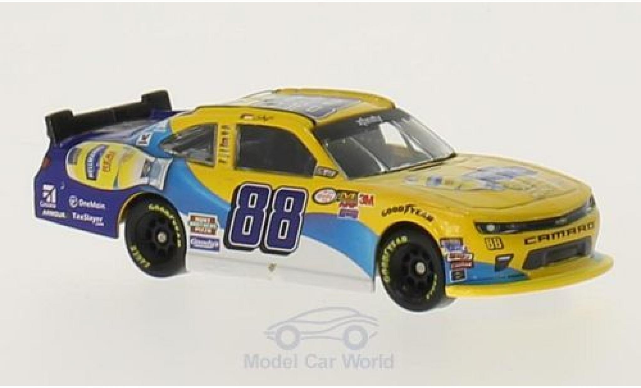 Chevrolet Camaro RS 1/64 Lionel Racing No.88 JR Motorsports Hellmanns Nascar 2016 D.Earnhardt Jr. modellino in miniatura