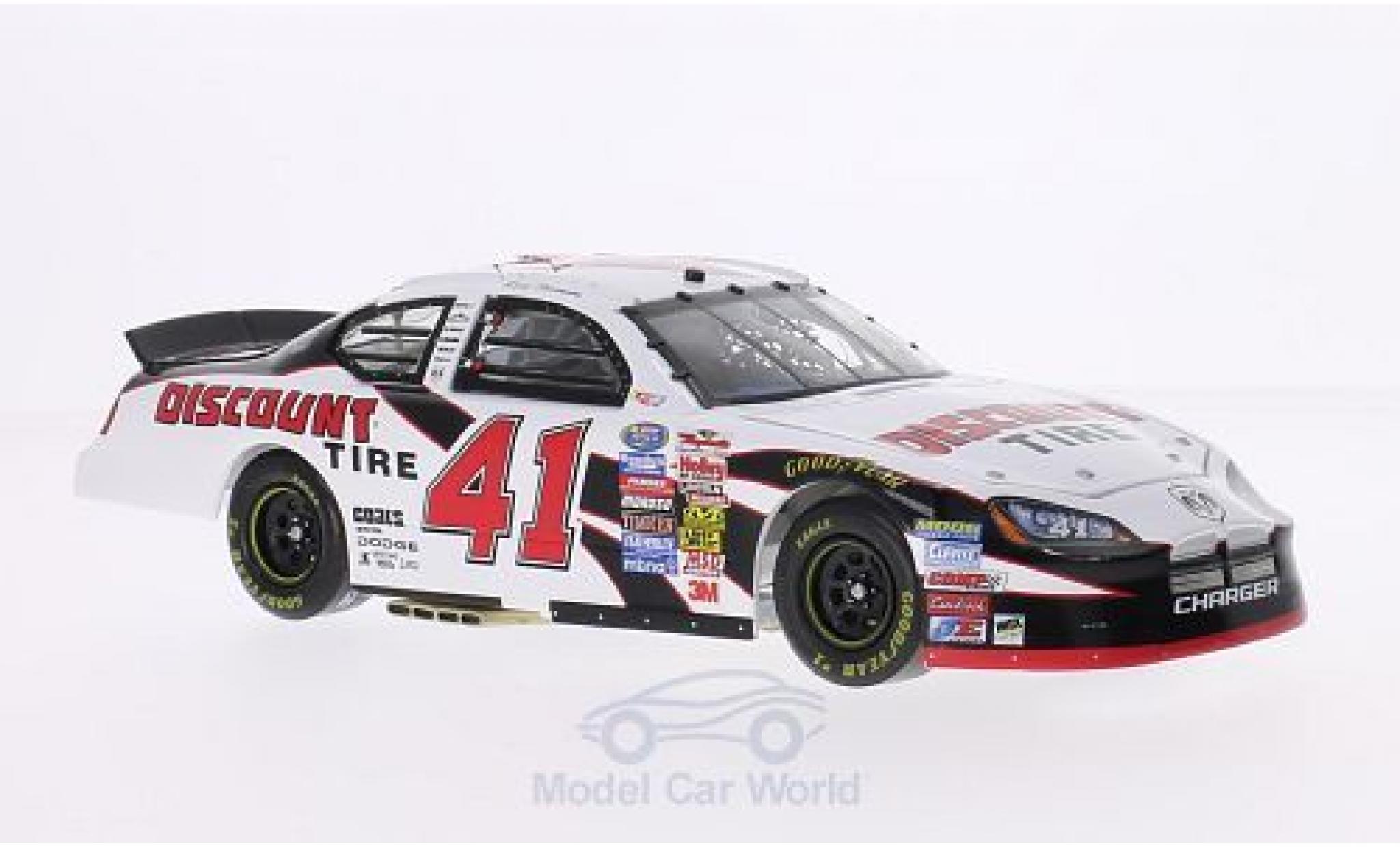 Dodge Charger 2006 1/24 Lionel Racing No.41 Chip Ganassi Racing Discount Tire Nascar 2006 R.Sorenson modellino in miniatura