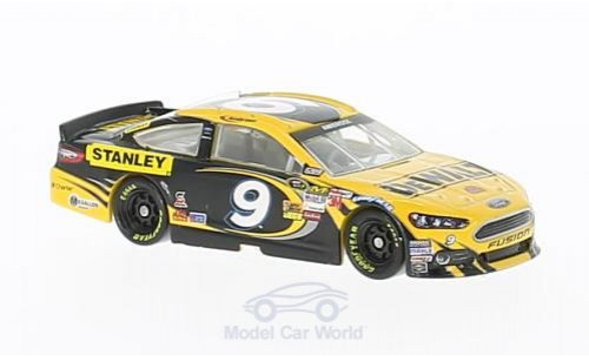 Ford Fusion 1/64 Lionel Racing No.9 Richard Petty Motorsports DeWalt Nascar 2013 M.Ambrosa modellino in miniatura