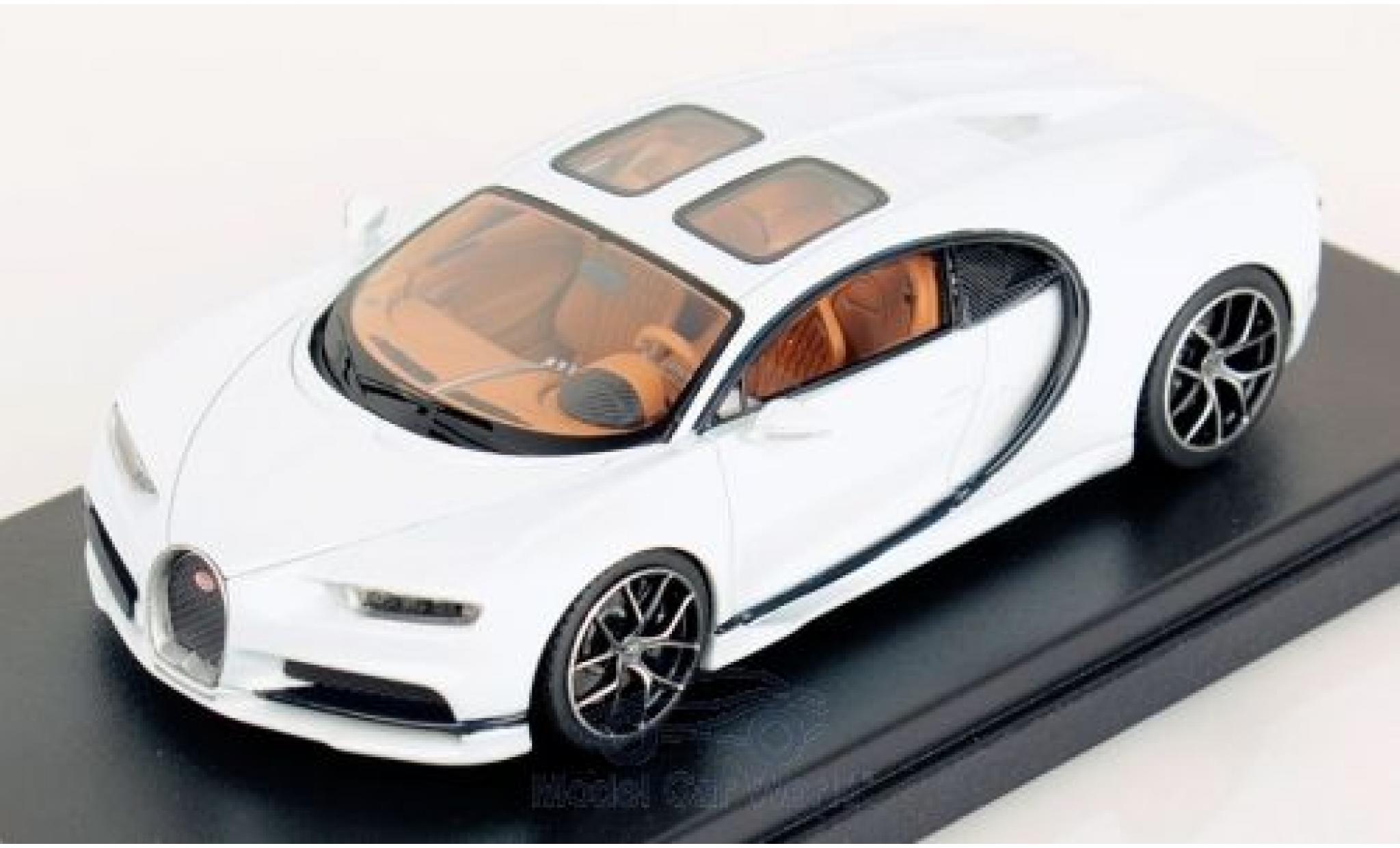 Bugatti Chiron 1/43 Look Smart Sky View bianco modellino in miniatura
