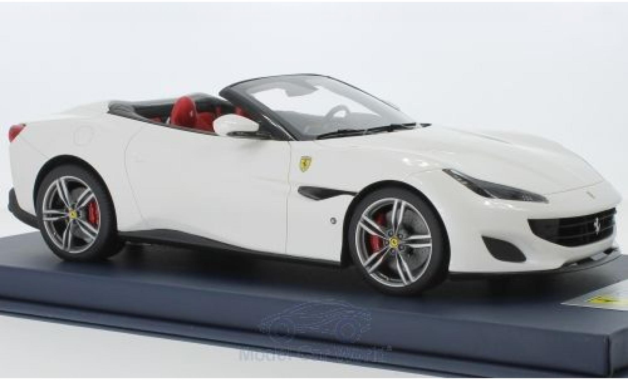 Ferrari Portofino 1/18 Look Smart metallico bianco 2018 modellino in miniatura