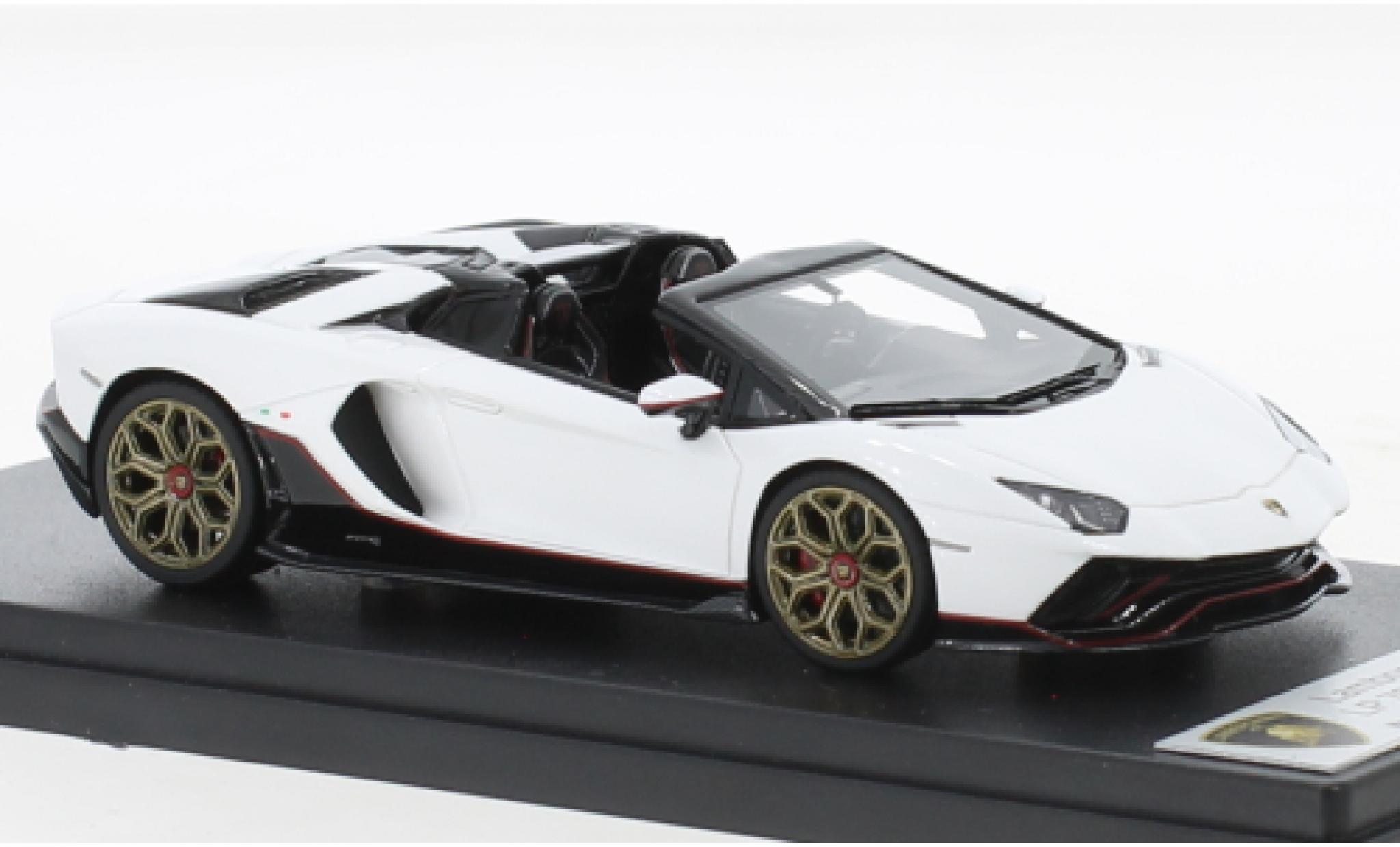 Lamborghini Aventador 1/43 Look Smart LP 780-4 Ultimae Roadster metallise bianco modellino in miniatura