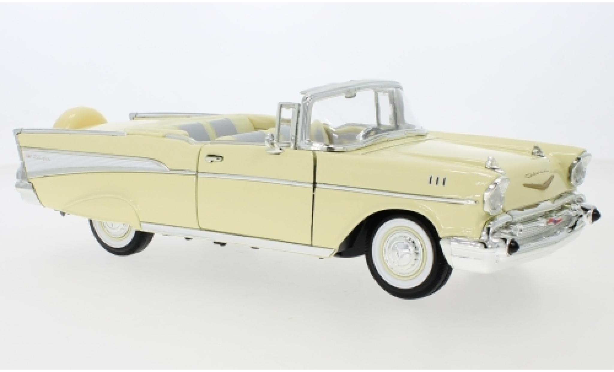 Chevrolet Bel Air 1/18 Lucky Die Cast Convertibile giallo/bianco 1957 modellino in miniatura