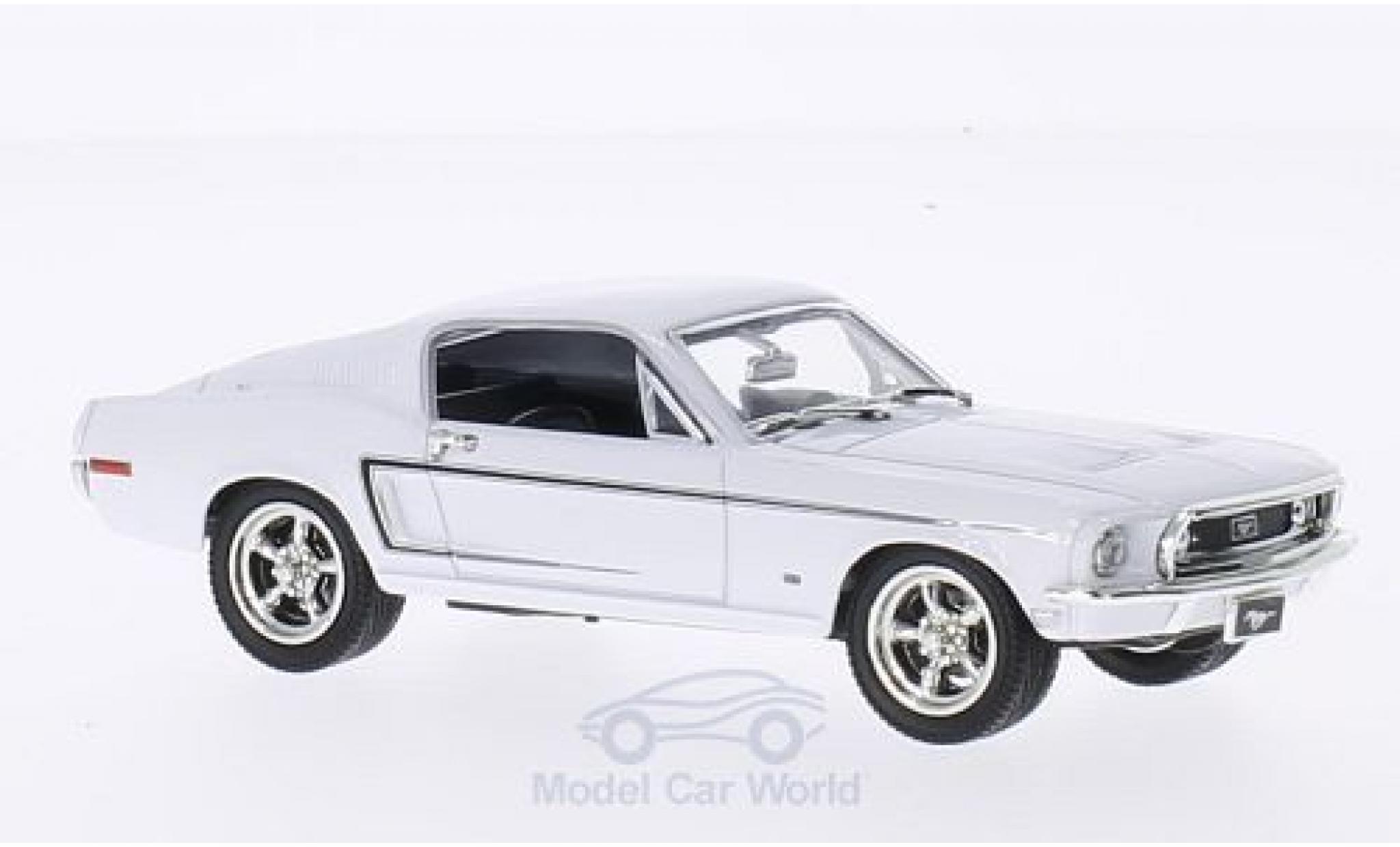 Ford Mustang GT 1/43 Lucky Die Cast GT 2+2 Fastback bianco 1968 modellino in miniatura