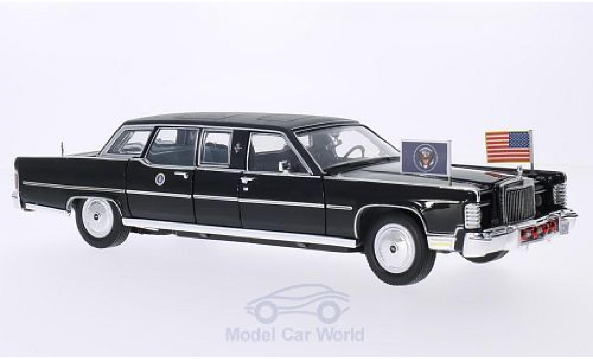 Lincoln Continental 1/24 Lucky Die Cast Reagan Car nero 1972 modellino in miniatura
