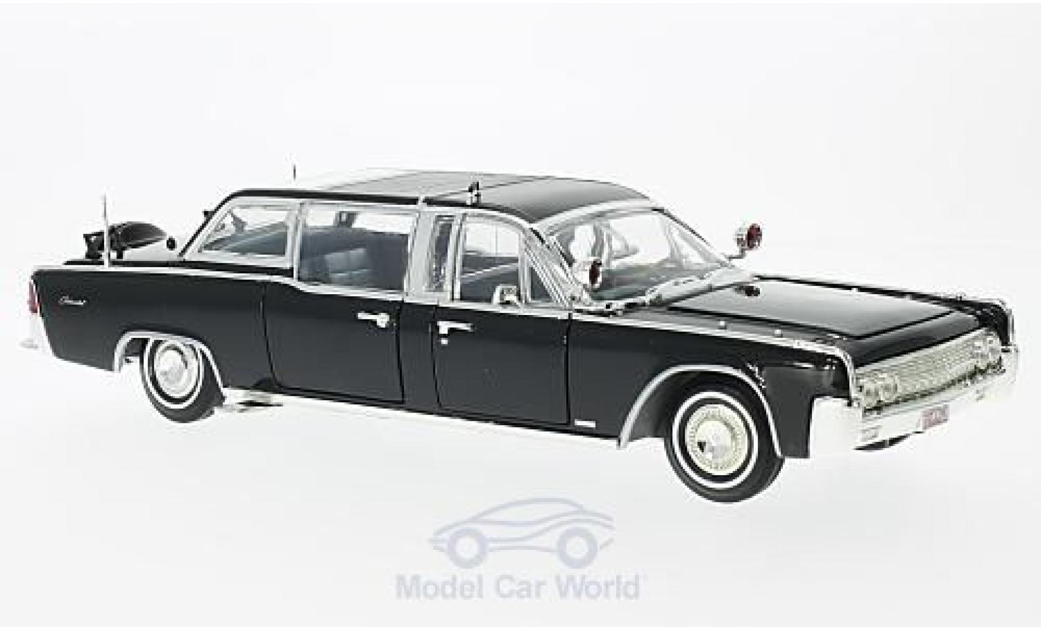Lincoln Continental 1961 1/24 Lucky Die Cast X-100 nero 1961 Quick Fix modellino in miniatura