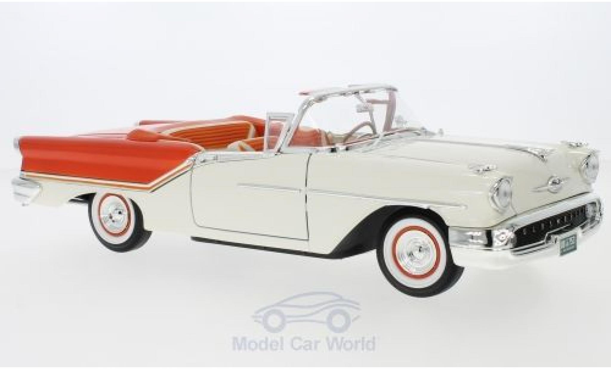 Oldsmobile Super 88 1/18 Lucky Die Cast Convertibile bianco/orange 1957 modellino in miniatura