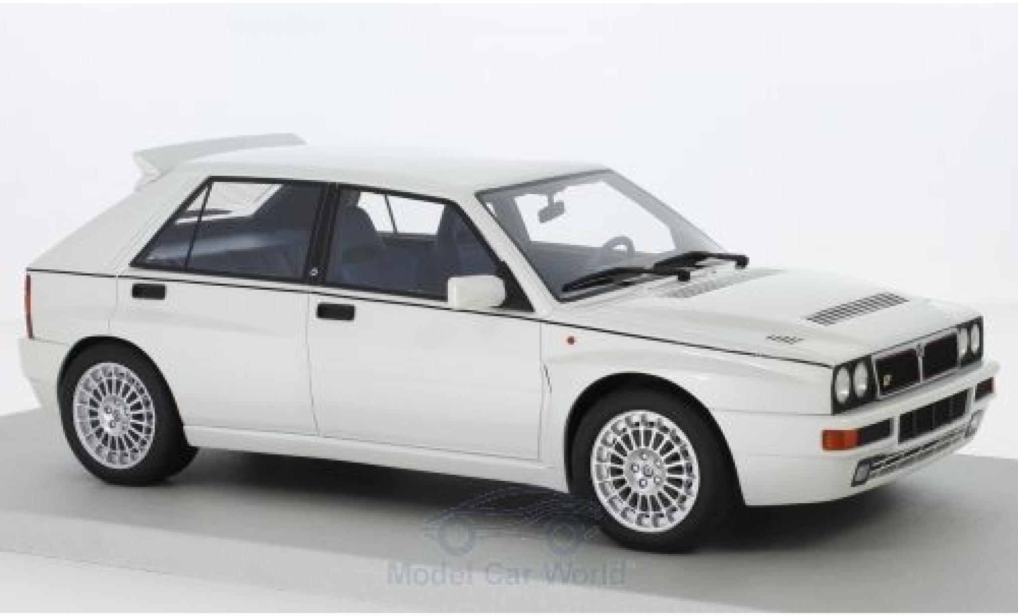 Lancia Delta 1/18 Lucky Step Models Integrale Evo II metallico bianco modellino in miniatura