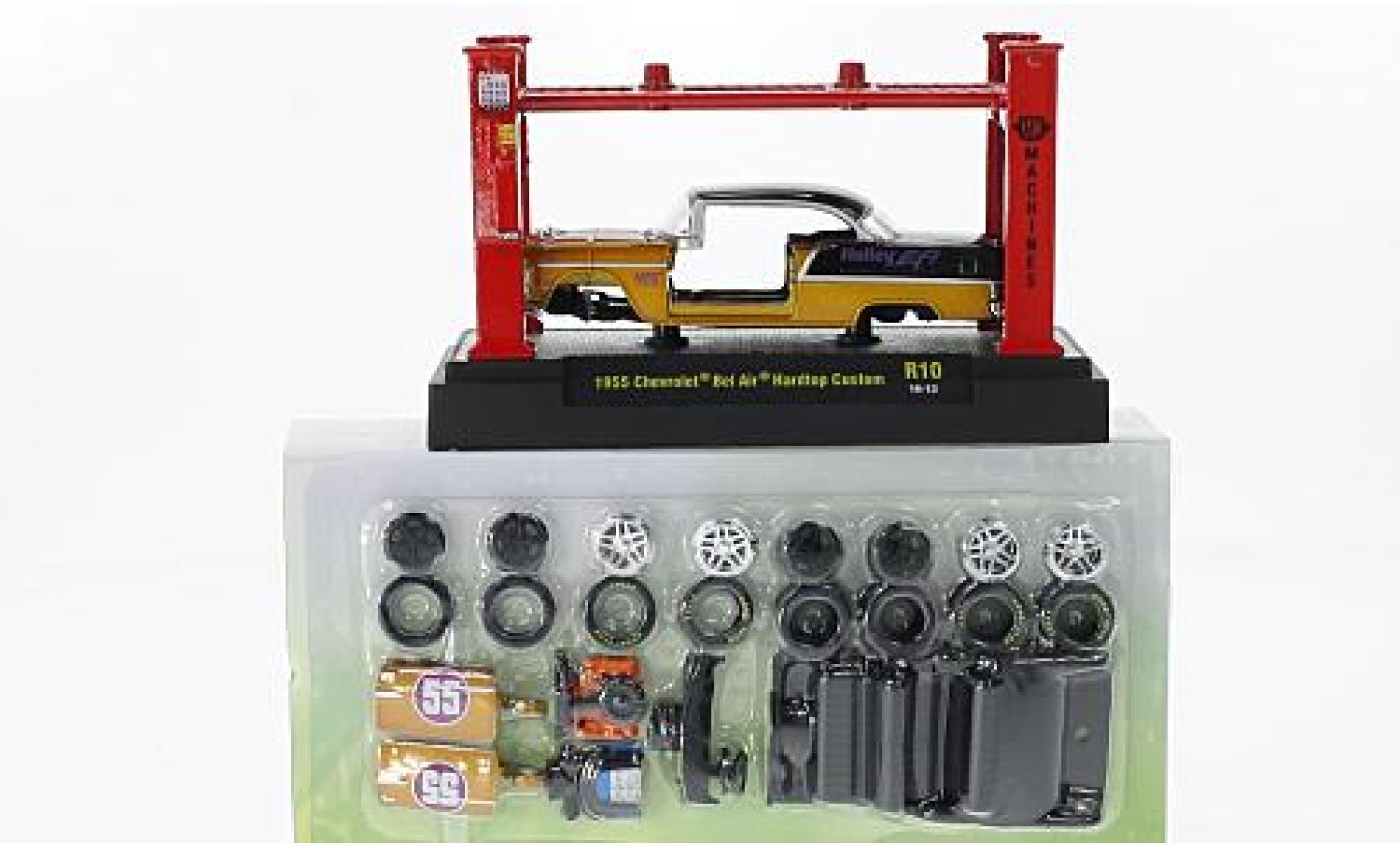 Chevrolet Bel Air 1/64 M2 Machines Hardtop Custom gold/nero 1955 Model-Kit Kit y compris les Hebebühne et 4 Ersatzrädern sans Vitrine modellino in miniatura