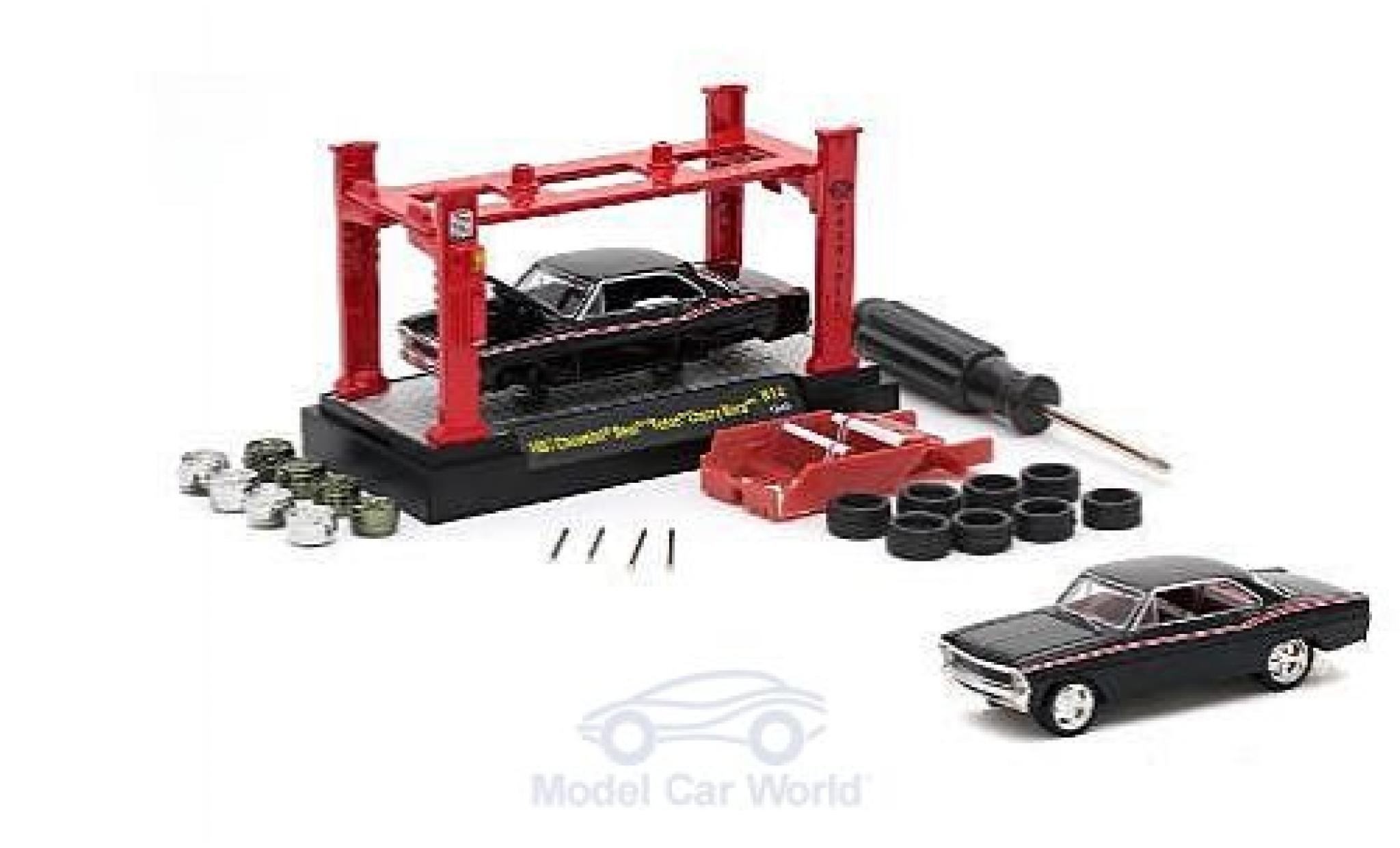 Chevrolet Nova 1/64 M2 Machines Foose Cherry nero 1967 Model-Kit Bausatz inklusive 4 Ersatzrädern modellino in miniatura