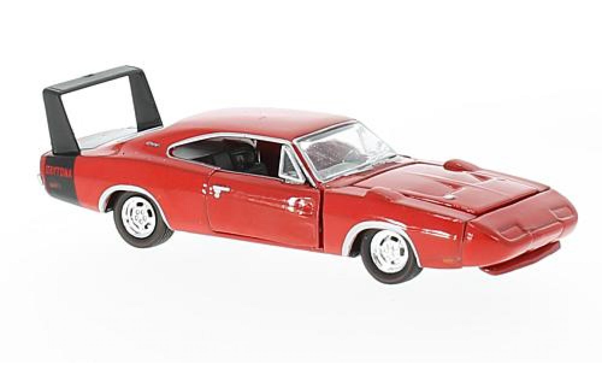 Dodge Charger 1/64 M2 Machines Daytona 440 rosso 1969 Detroit-Muscle Release 38 modellino in miniatura