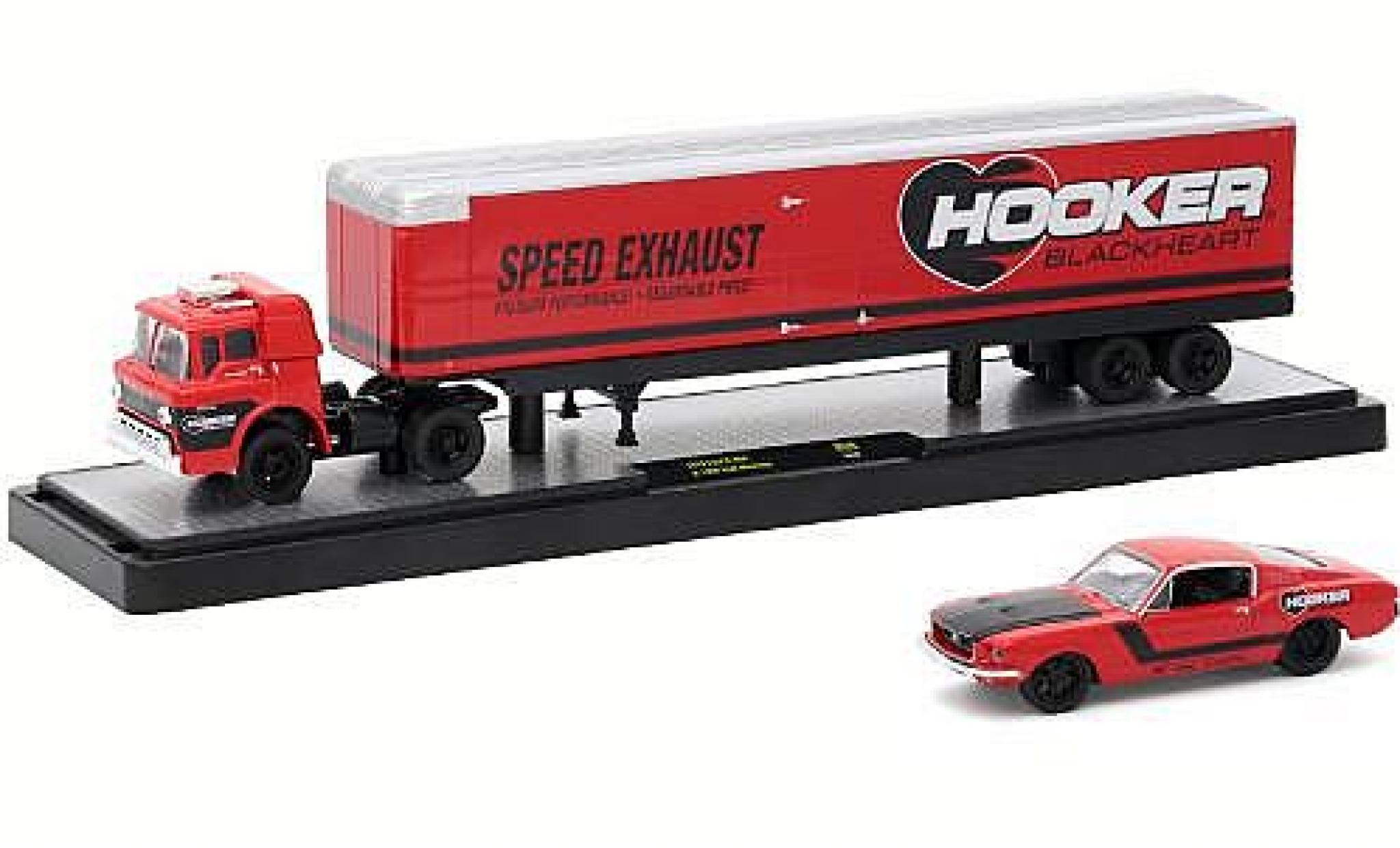 Ford C600 1/64 M2 Machines C-600 rosso Hooker Blackheart 1970 + 1968 Mustang modellino in miniatura
