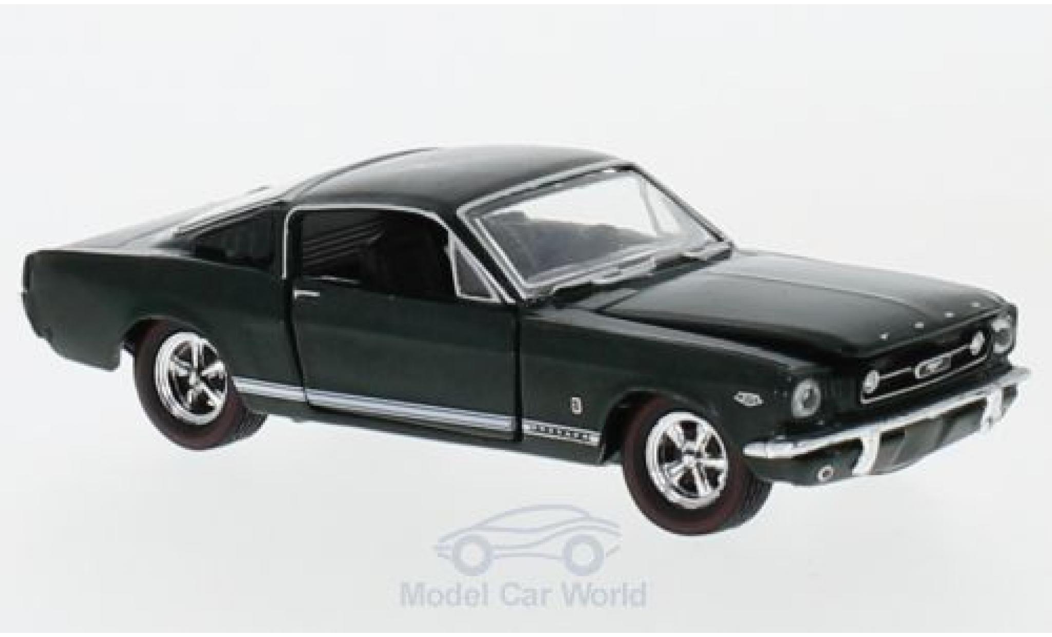 Ford Mustang GT 1/64 M2 Machines GT 2+2 Fastback verde 1970 modellino in miniatura