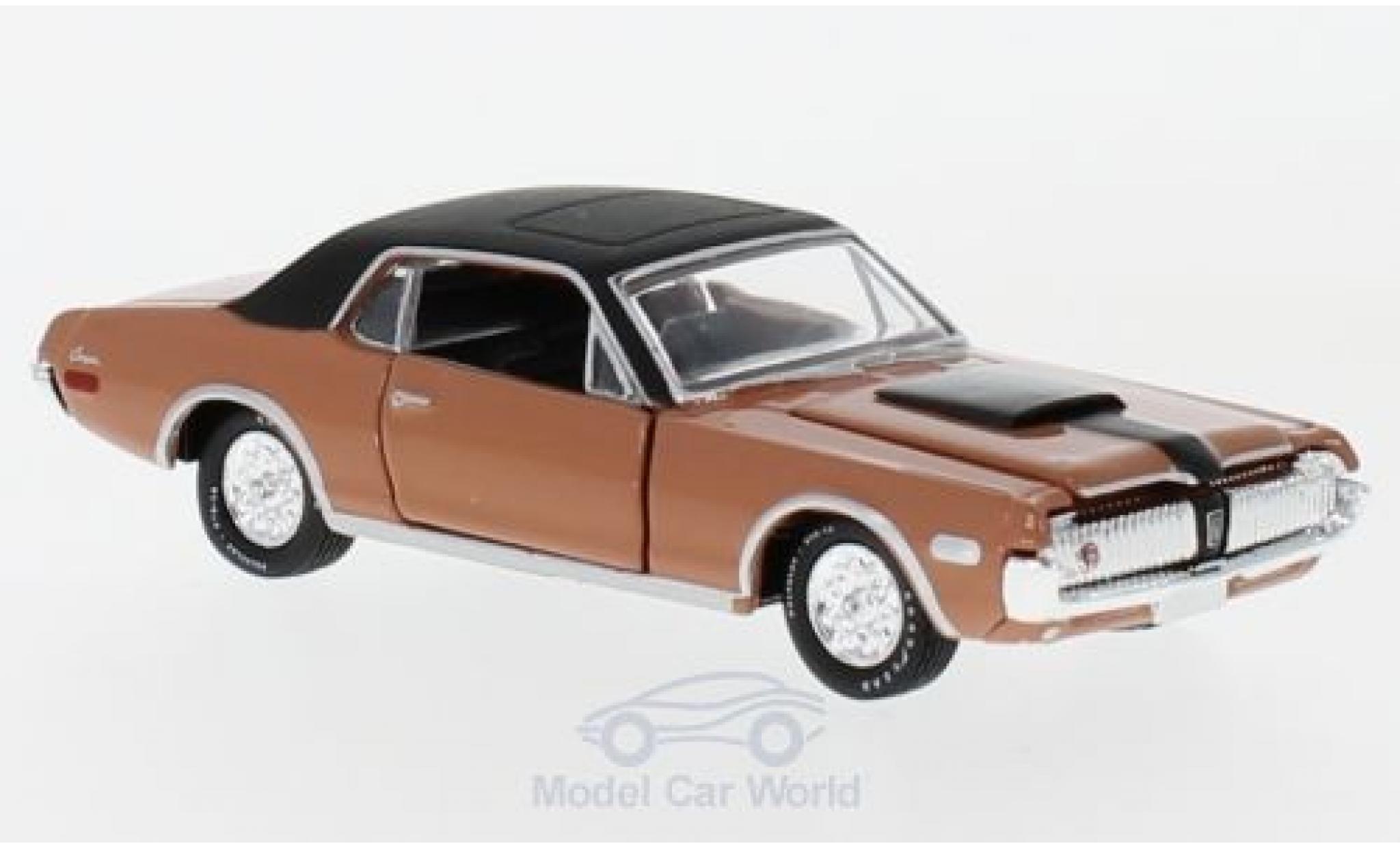 Mercury Cougar 1/18 M2 Machines R-Code rosa/nero 1968 modellino in miniatura