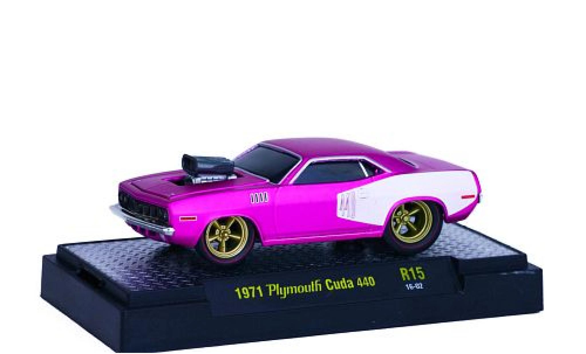 Plymouth Cuda 1/64 M2 Machines 440 matt-rosa/matt-bianco 1971 Ground Pounders modellino in miniatura