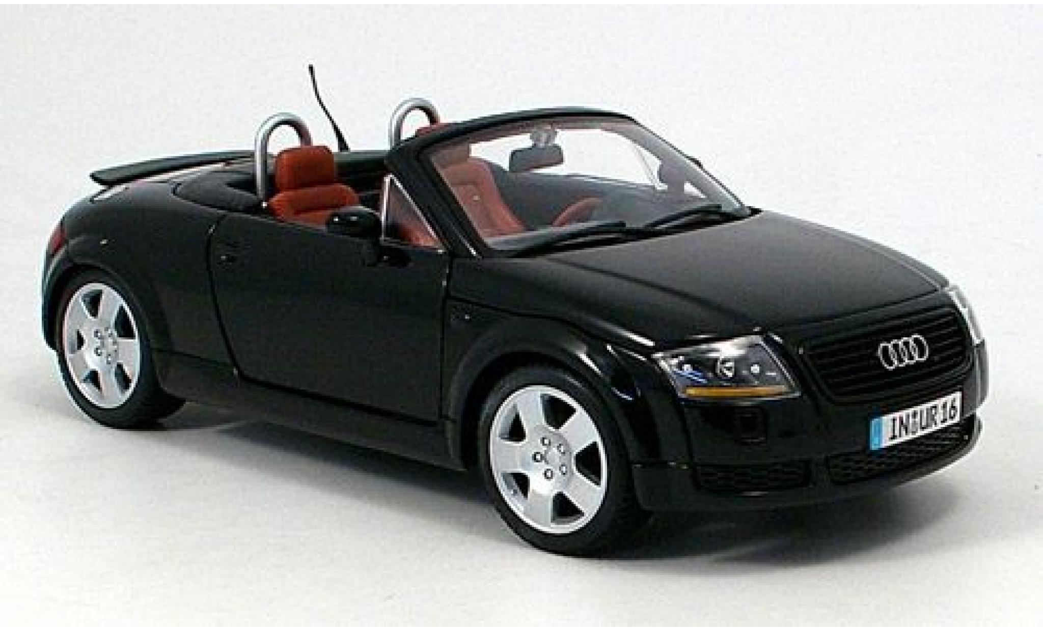 Audi TT 1/18 Maisto Roadster nero 1999 modellino in miniatura