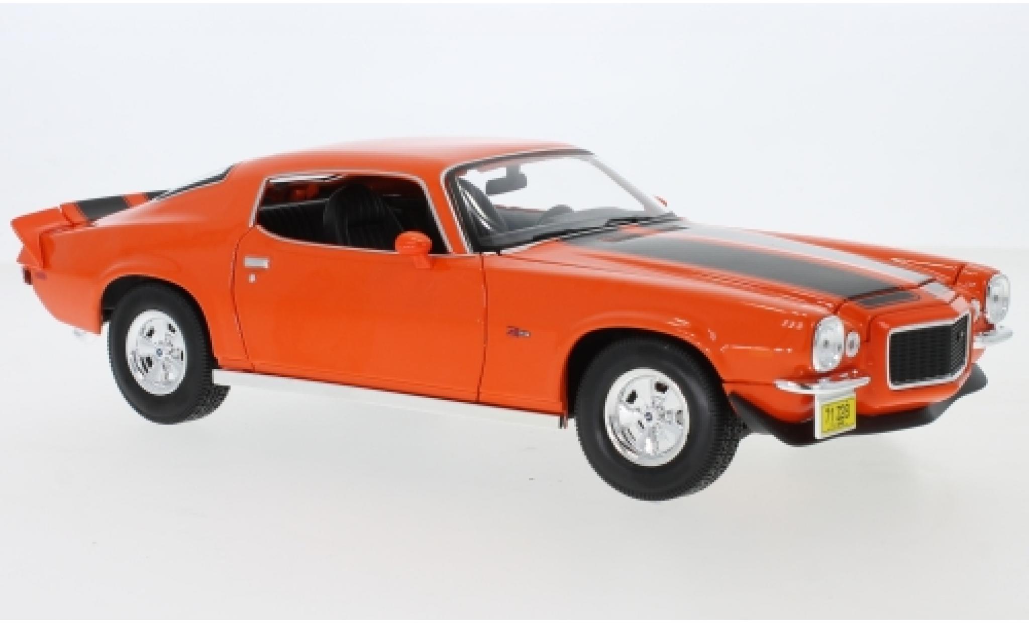 Chevrolet Camaro 1/18 Maisto Z28 orange/nero 1971 modellino in miniatura