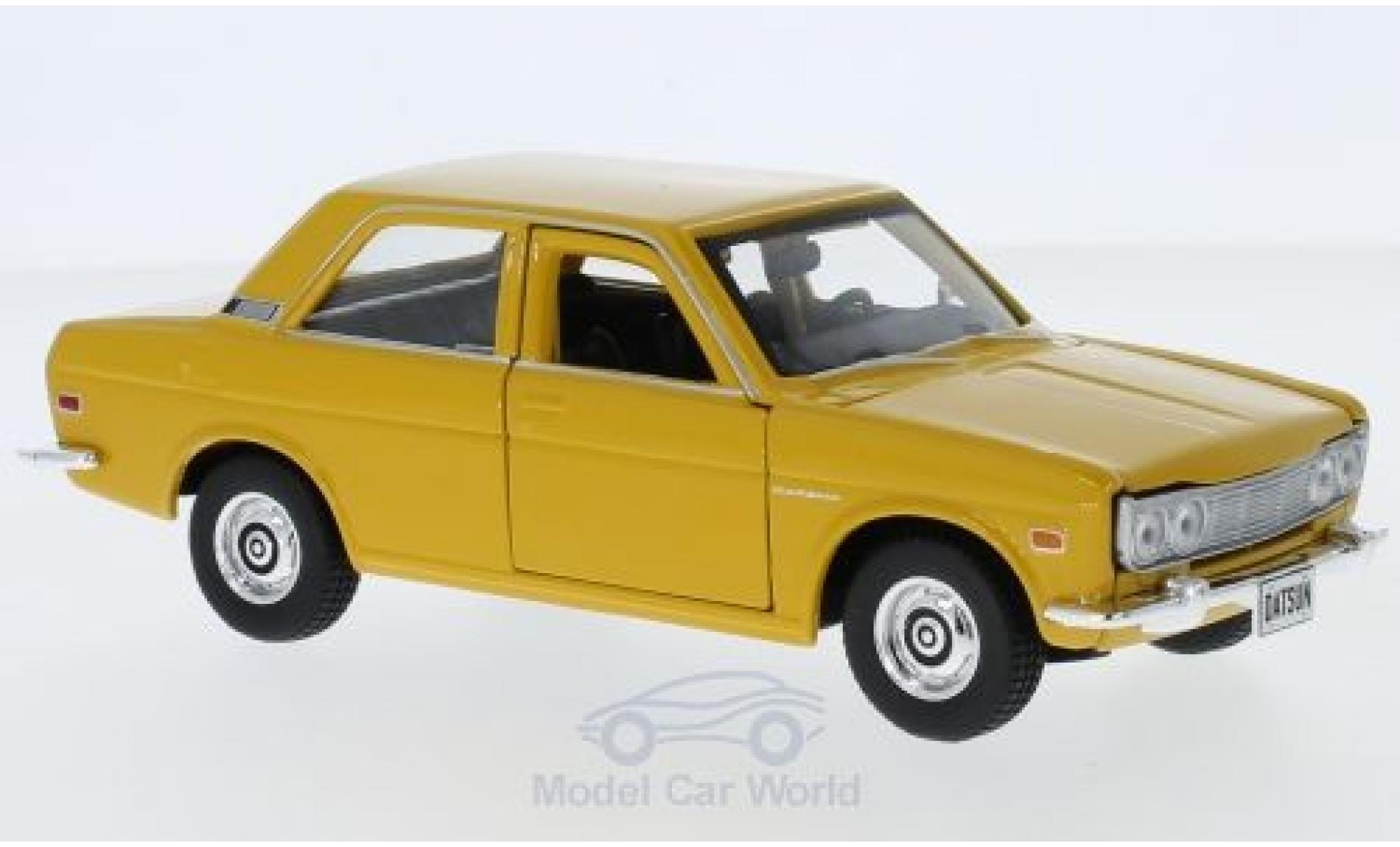 Datsun 510 1/24 Maisto giallo 1971 modellino in miniatura