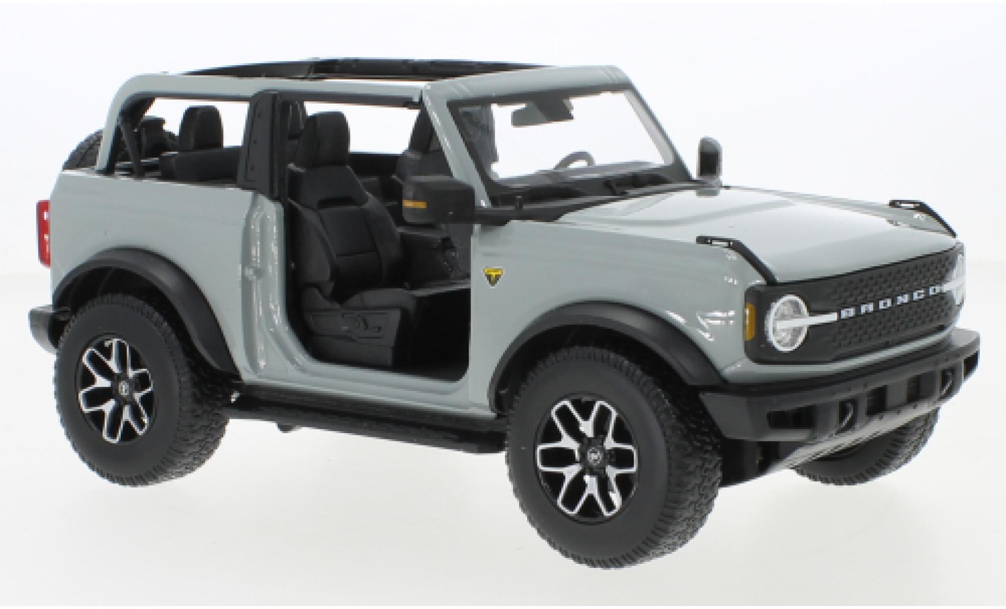 Ford Bronco 1/18 Maisto Badlands grau 2021 1:18 modellino in miniatura