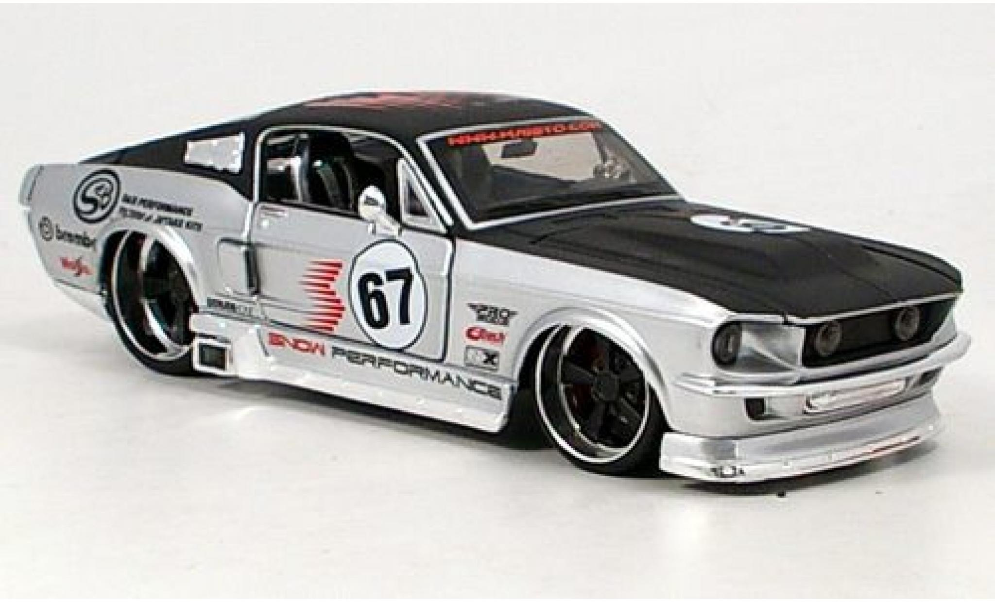 Ford Mustang 1/24 Maisto GT grigio/nero 1967 sans Vitrine modellino in miniatura