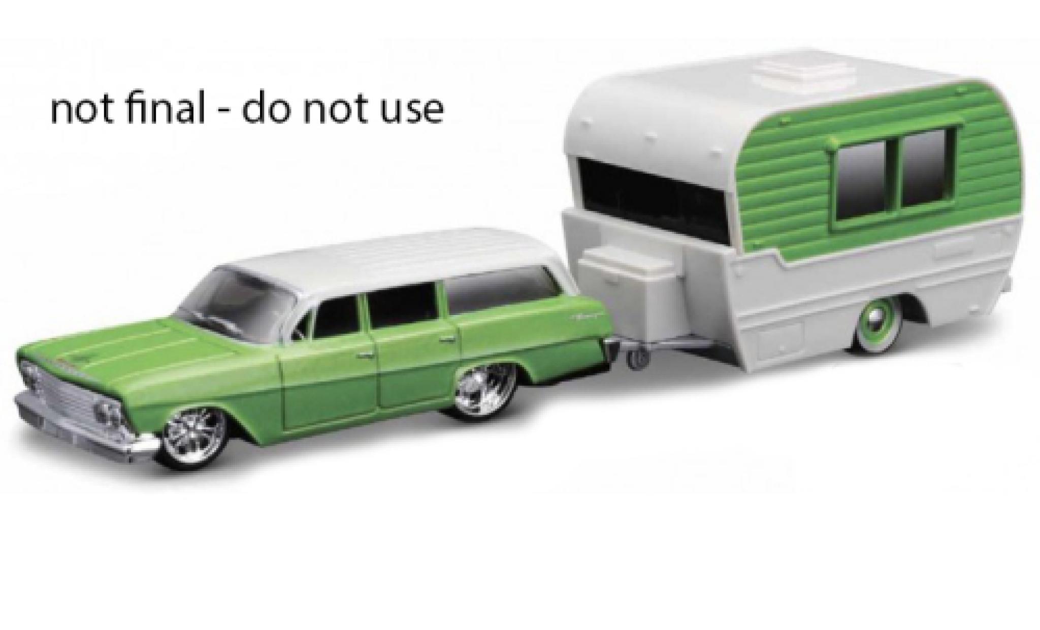 Chevrolet Biscayne 1/64 Maisto Station Wagon verde/bianco 1962 modellino in miniatura