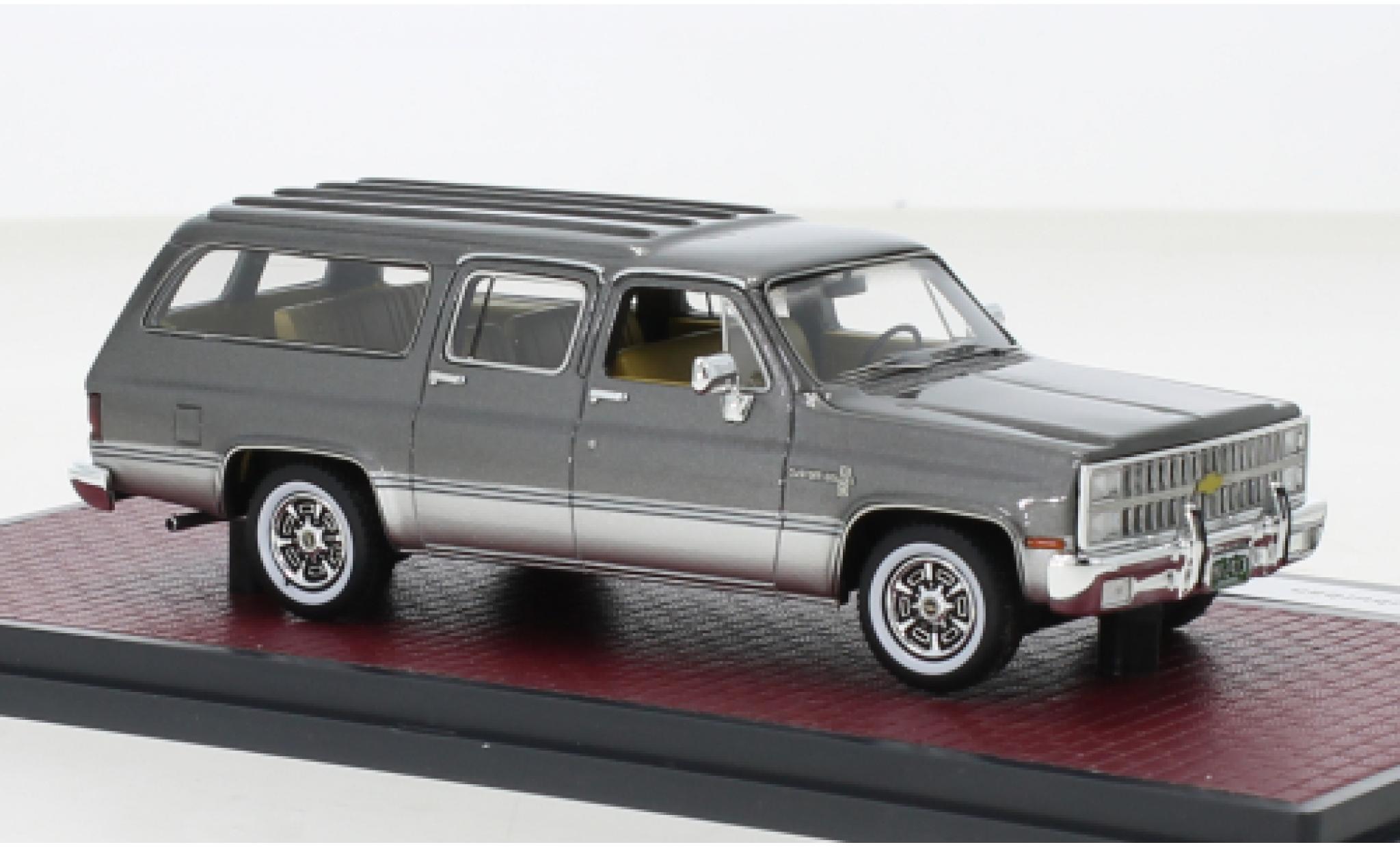 Chevrolet Suburban 1/43 Matrix metallise grigio/grigio 1981 modellino in miniatura