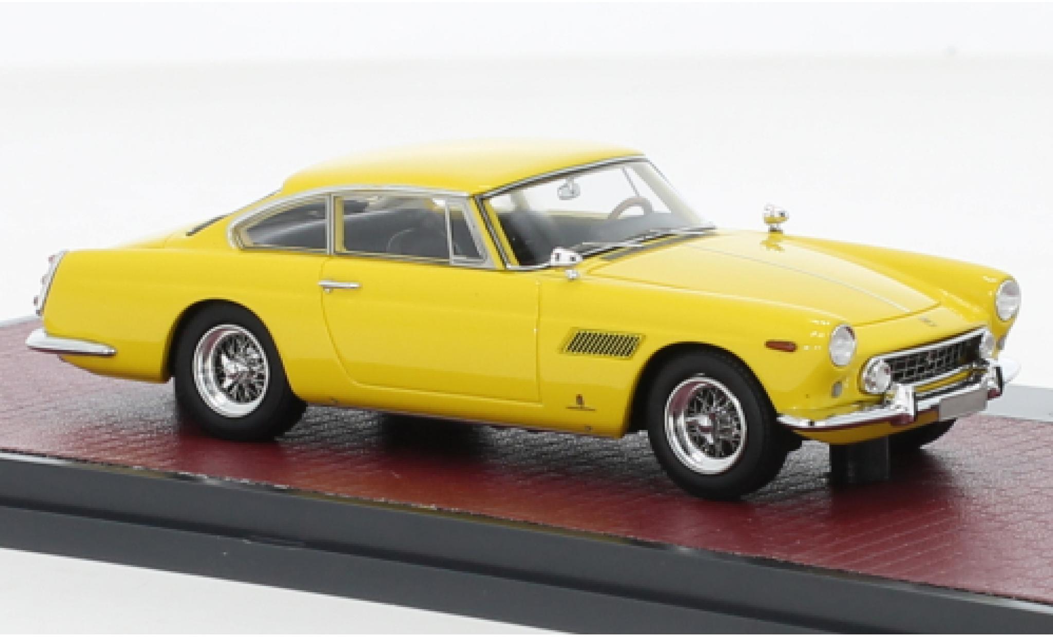 Ferrari 250 1/43 Matrix GT/E 2+2 Coupe Pininfarina giallo 1960 modellino in miniatura