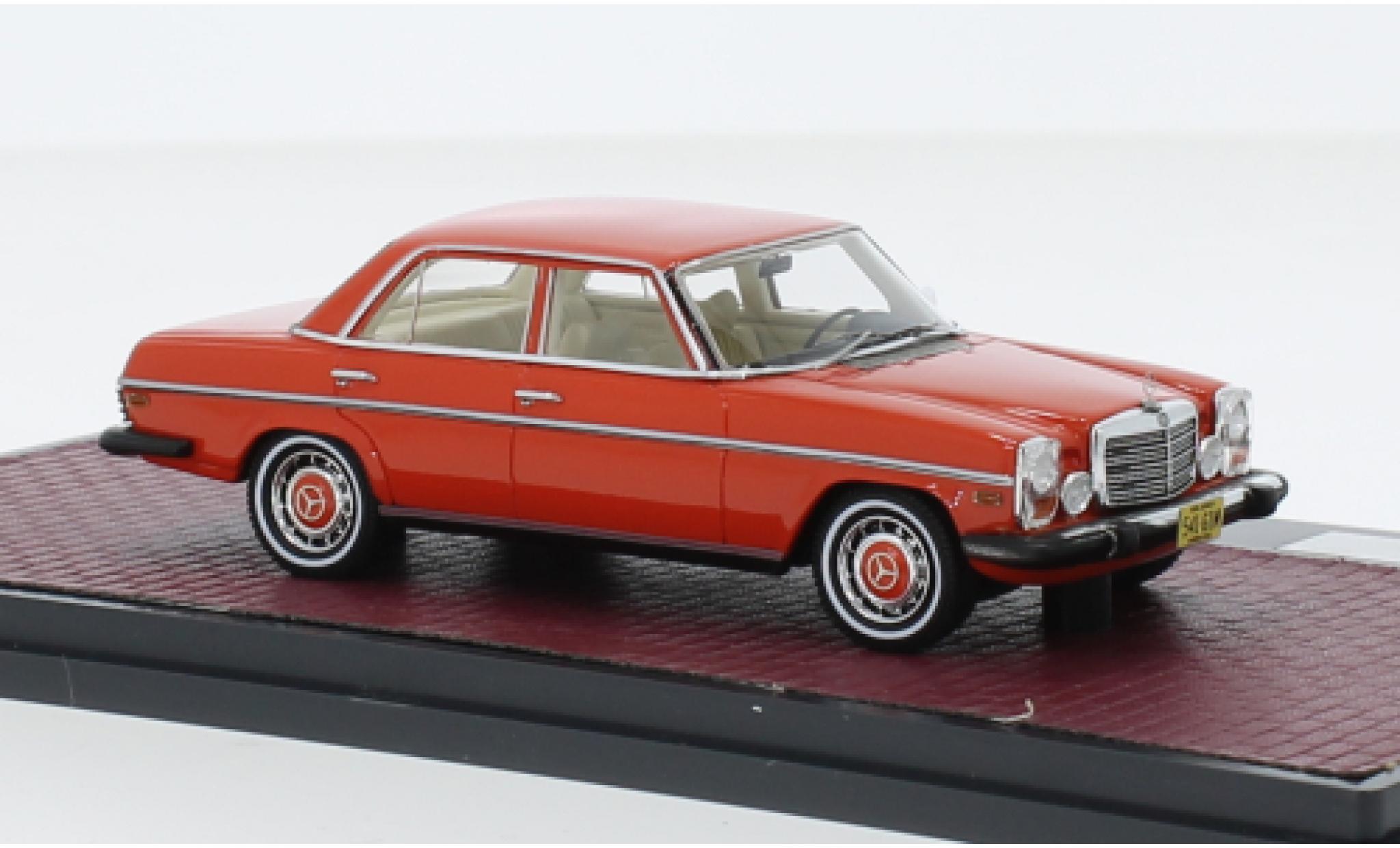 Mercedes CLA 1/43 Matrix 300D (W115) rosso clair 1974 modellino in miniatura