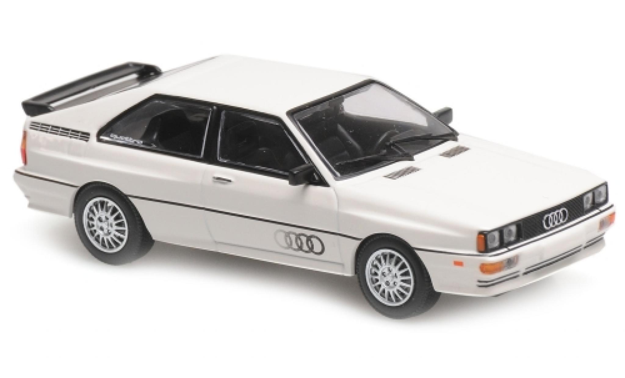Audi Quattro 1/43 Maxichamps bianco/Dekor 1980 modellino in miniatura