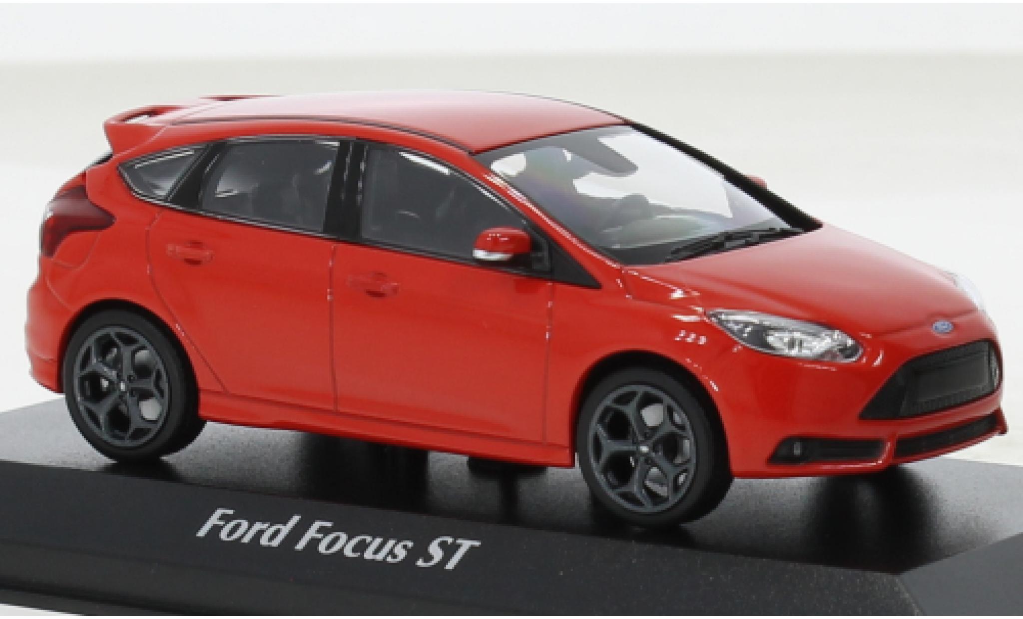 Ford Focus 1/43 Maxichamps MK III ST rosso 2011 modellino in miniatura