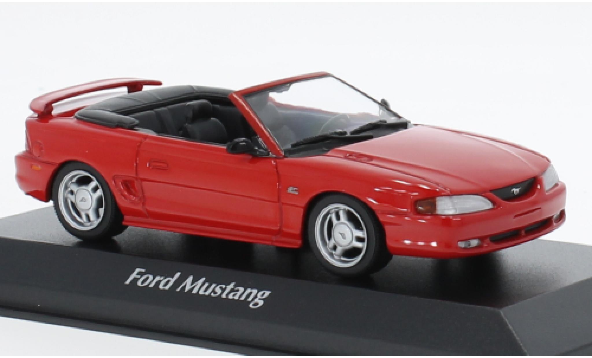 Ford Mustang 1/43 Maxichamps Cabriolet rosso 1994 modellino in miniatura