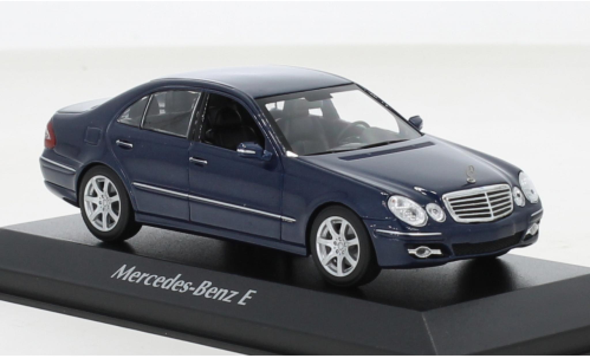Mercedes Classe E 1/43 Maxichamps (W211) metallise blu 2006 modellino in miniatura