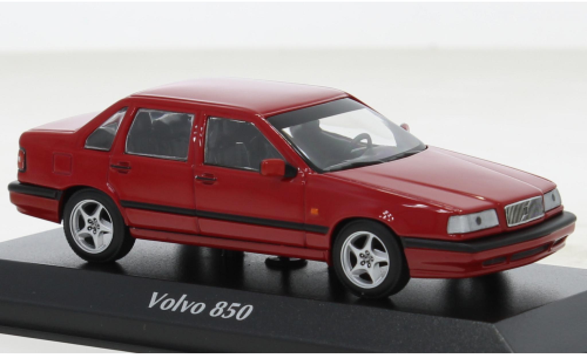 Volvo 850 1/43 Maxichamps rosso 1994 modellino in miniatura
