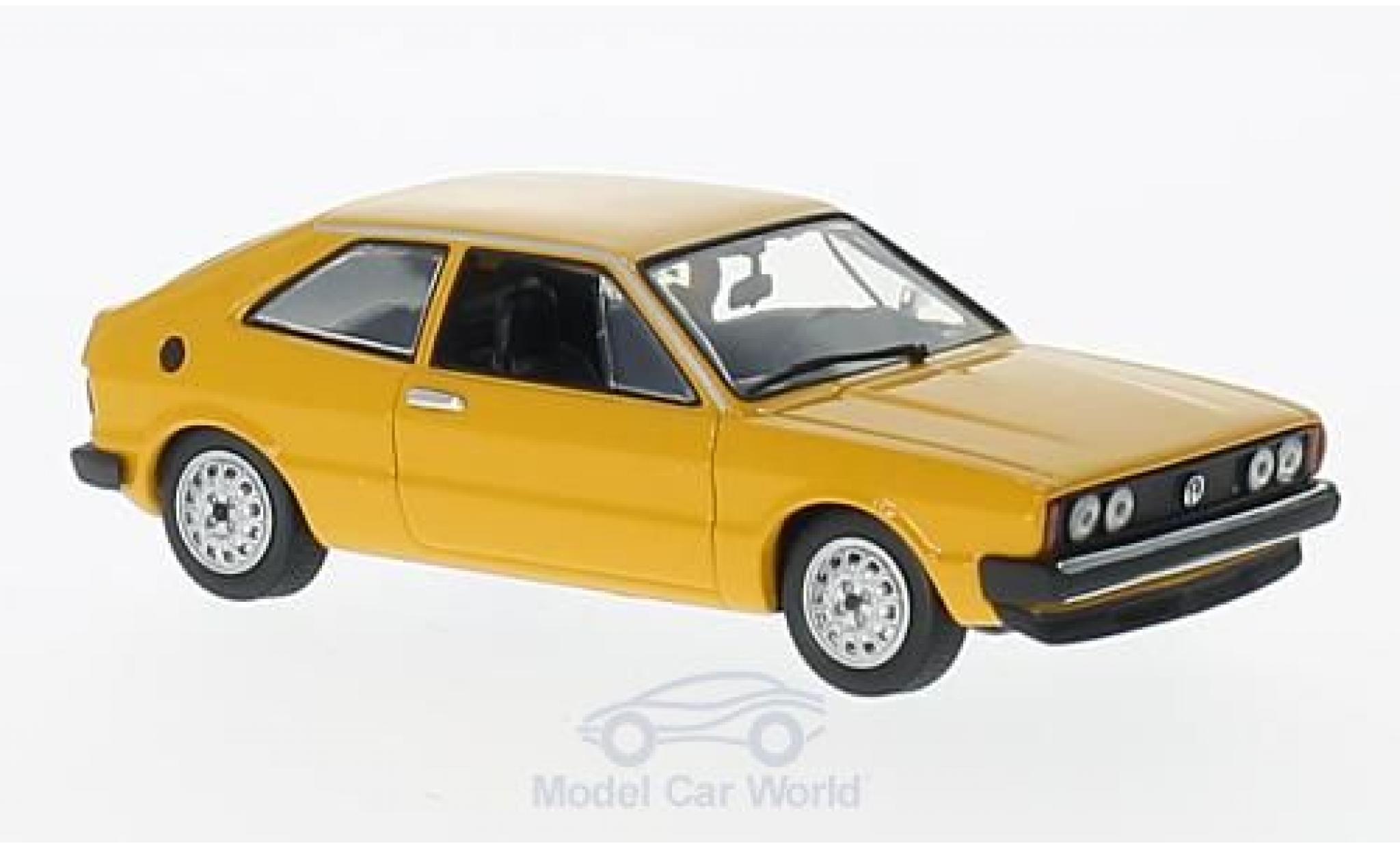 Volkswagen Scirocco 1/43 Maxichamps giallo 1974 modellino in miniatura