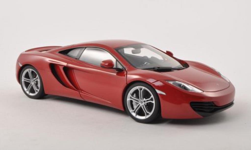 McLaren MP4-12C 1/18 Autoart rosso 2011 modellino in miniatura