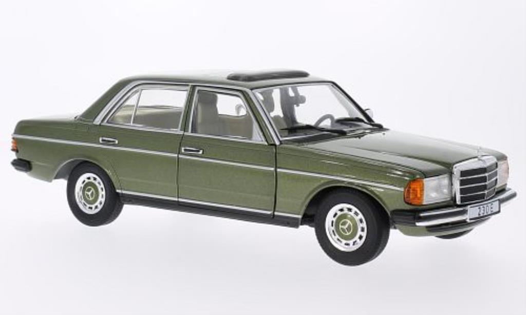 Mercedes 230 E 1/18 Revell E (W123) grun modellino in miniatura