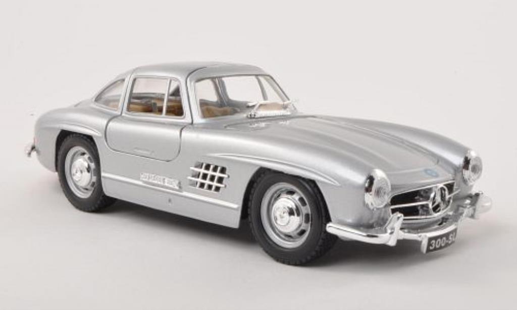 Mercedes 300 SL 1/24 Burago SL (W198) grigio 1954 modellino in miniatura