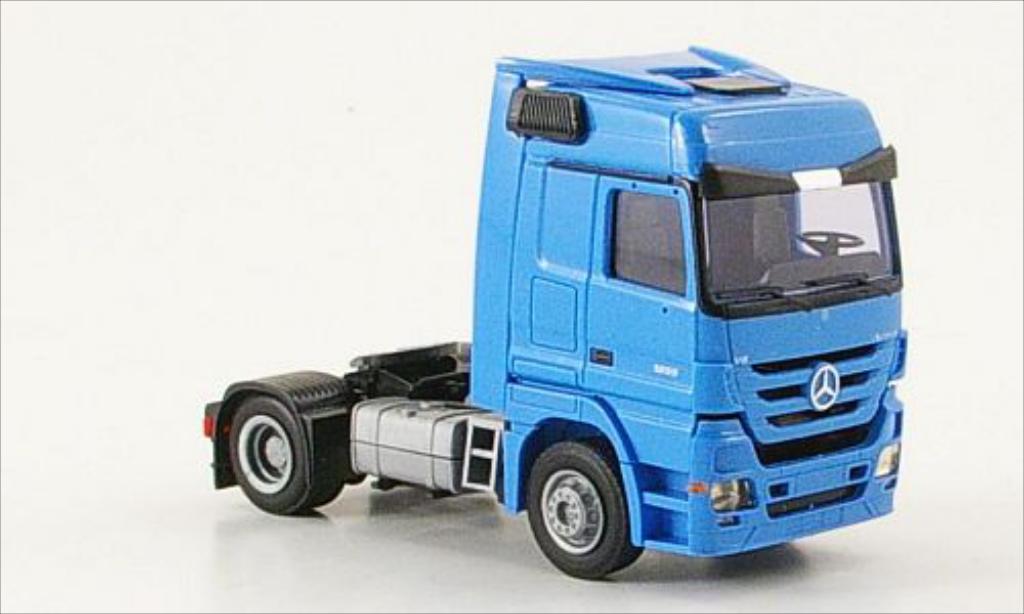 Mercedes Actros 1/87 AWM 1855 MP3 2-Achser Aerop. blu modellino in miniatura