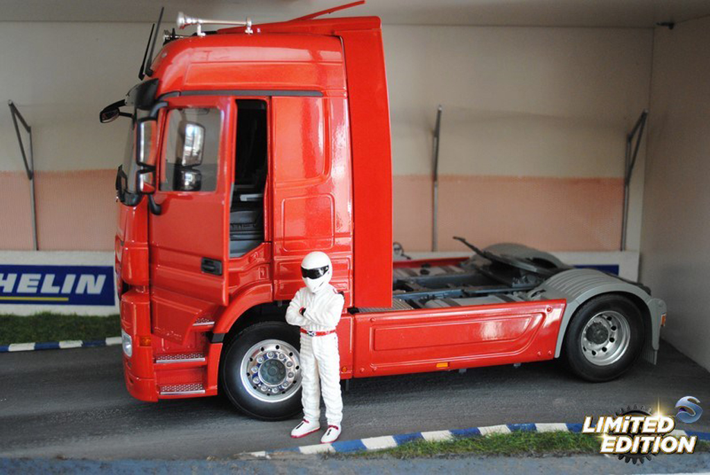 Mercedes Actros 1/18 Eligor rosso tuning modellino in miniatura